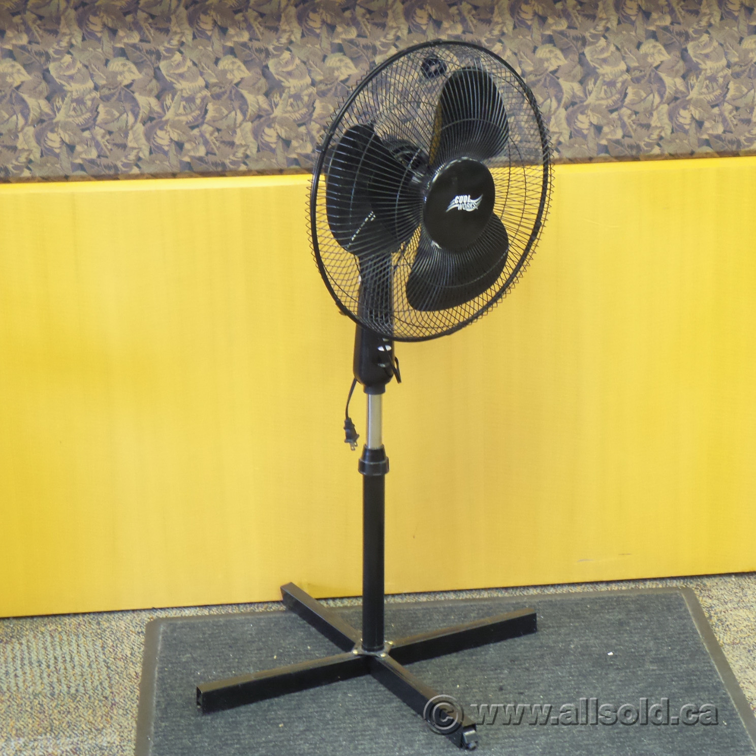 Cool Works Black 16" Oscillating Variable Speed Stand Fan Allsold.ca